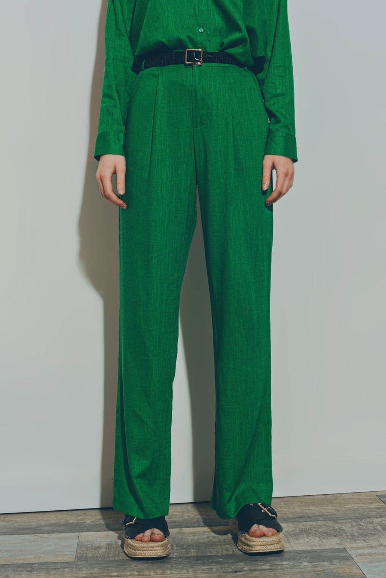 Relaxed Fit Linen Pants Set