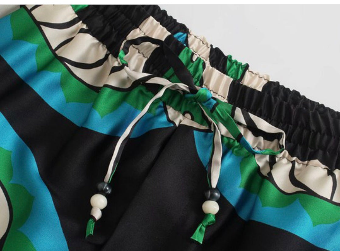 Bermuda Print Pants